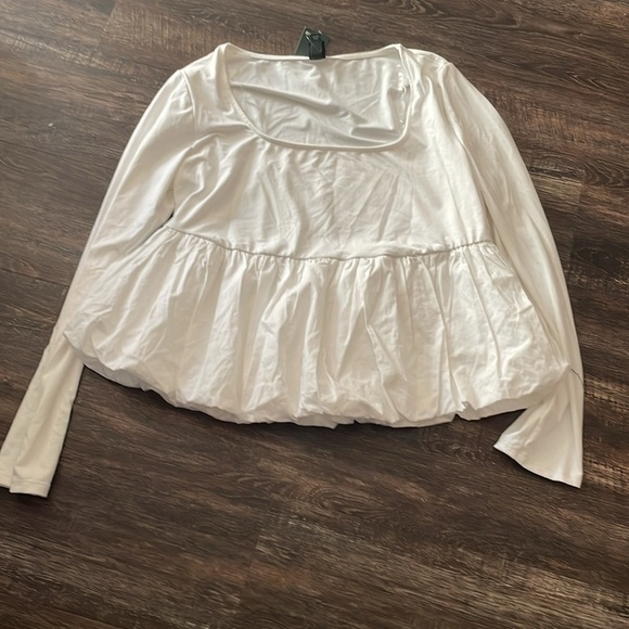 Wild Fable White Peplum Long Sleeve Blouse - Picture 2 of 3